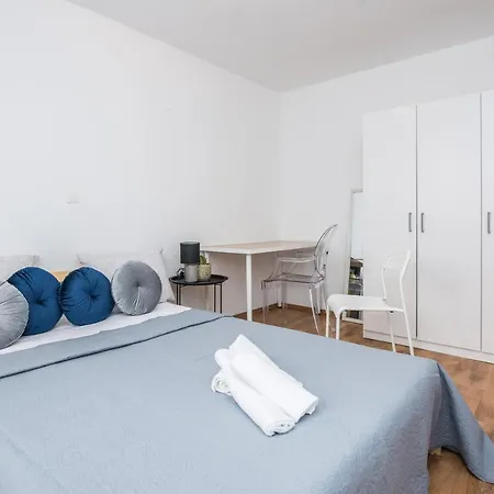 Cosy Near The Sport Center And Exercise Park Visnjik - Zadar